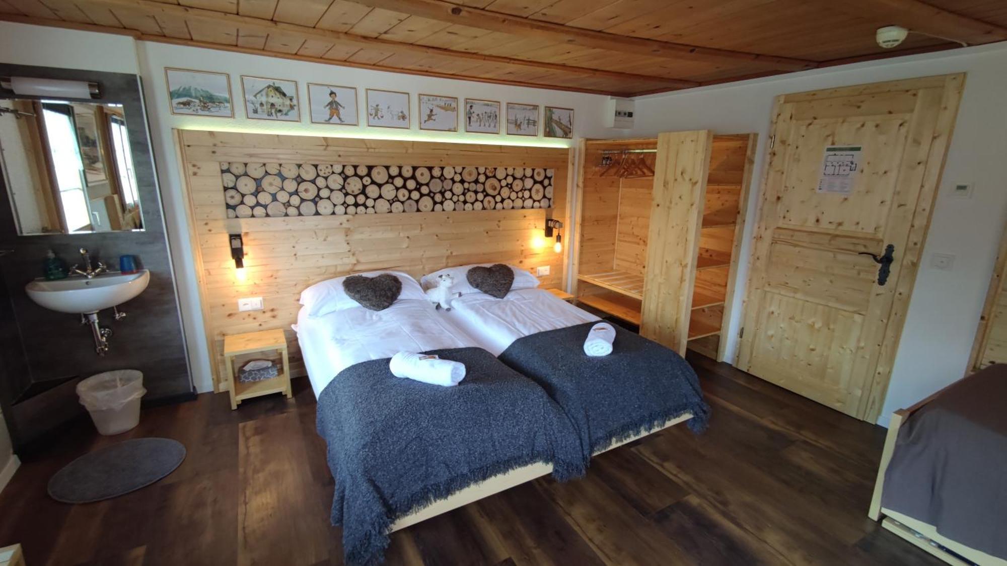 Gasthaus Alpina Tschappina Dış mekan fotoğraf